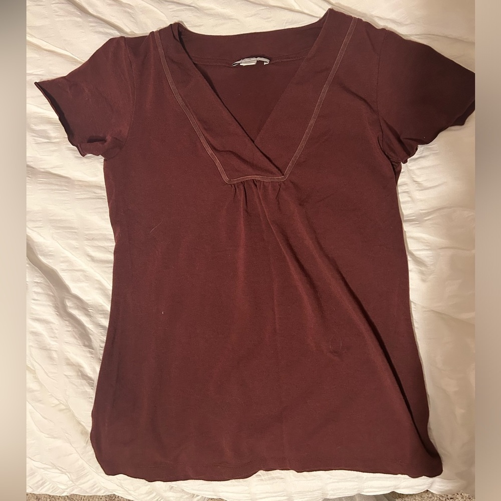 brown women’s shirt